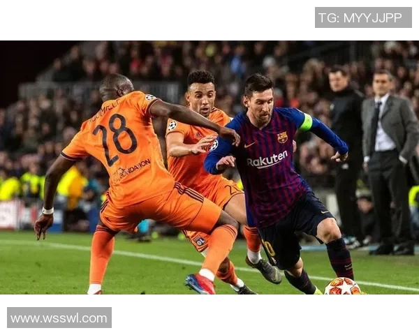 足球球星接球精彩瞬间集锦：技术与敏捷的完美展示